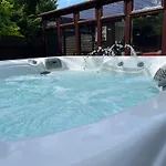 Harvest 15 - Yellowtop Country Park - Hot Tub - Yorkshire Villa *