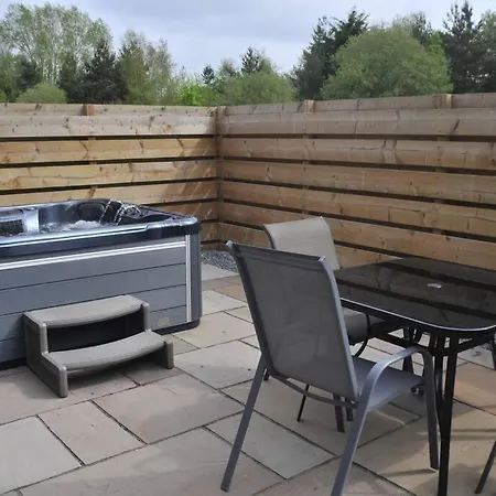 Harvest 15 - Yellowtop Country Park - Hot Tub - Yorkshire *