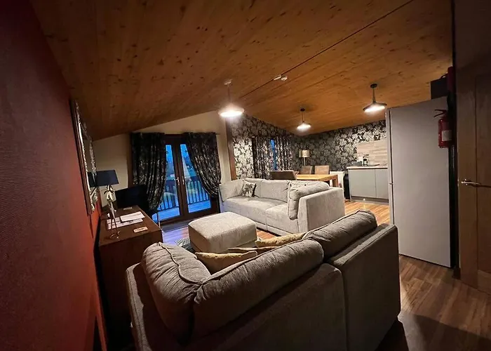 Harvest 15 - Yellowtop Country Park - Hot Tub - Yorkshire Willa *