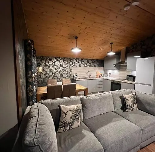 Harvest 15 - Yellowtop Country Park - Hot Tub - Yorkshire * Selby