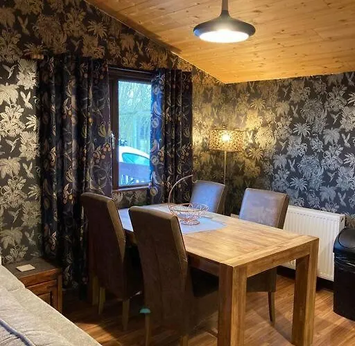 Harvest 15 - Yellowtop Country Park - Hot Tub - Yorkshire Willa