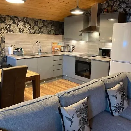 Harvest 15 Lodge, Yellowtop Country Park *